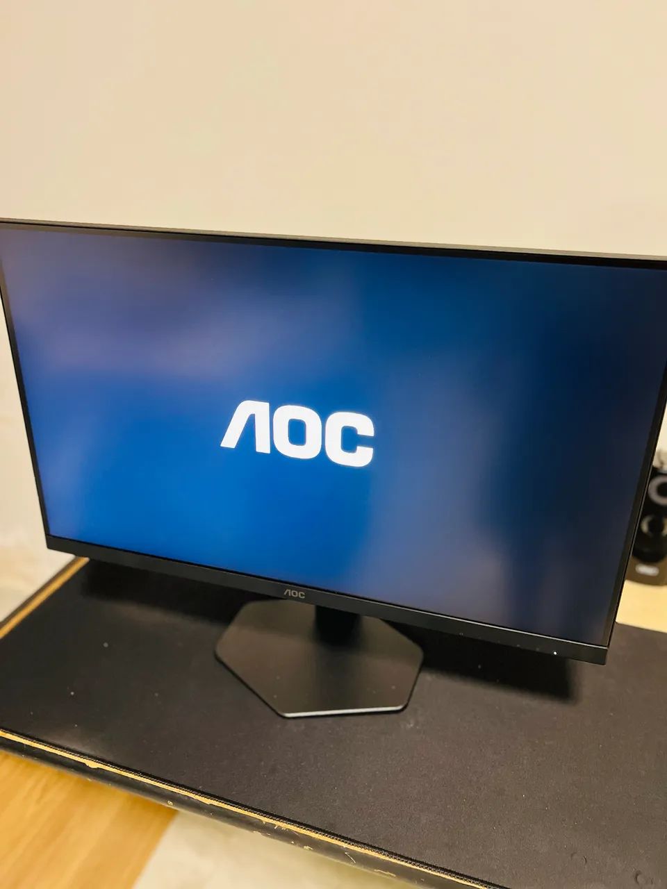 MONITOR AOC 27 POLEG 180hz - Foto 3