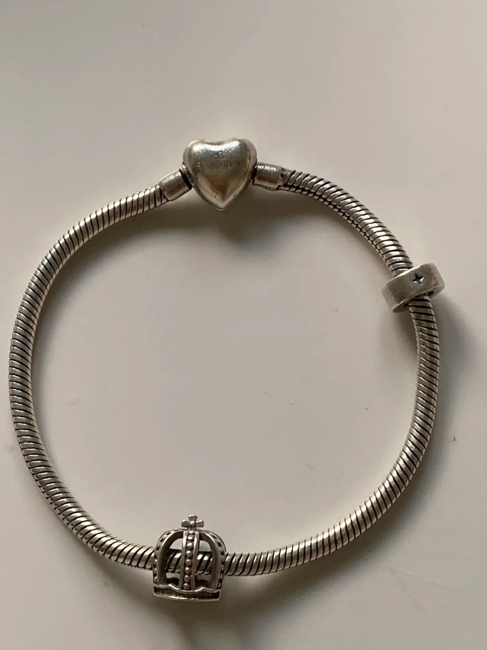 Pulseira Romanel com trava e berloque vivara 