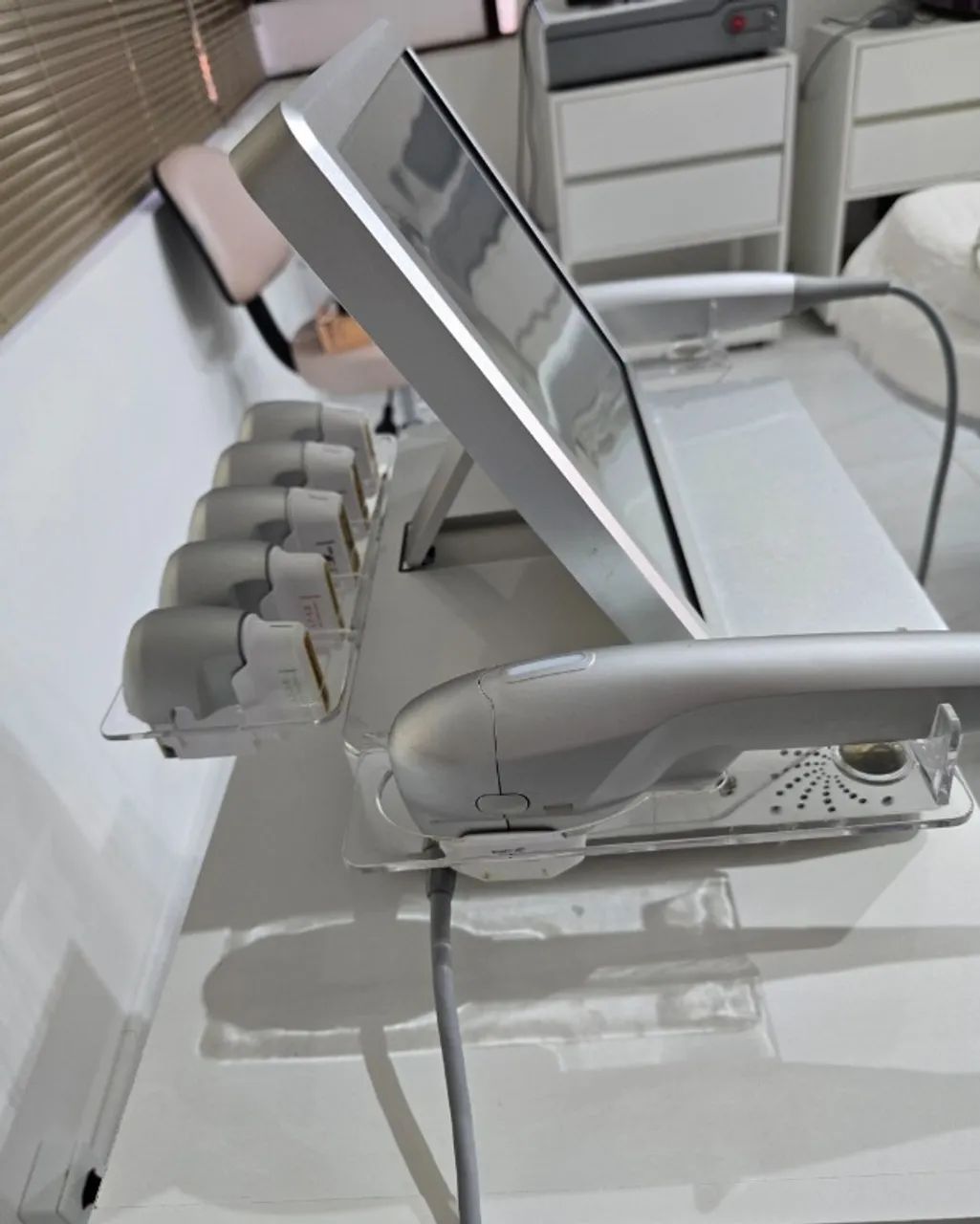 EQUIPAMENTO HIFU 7D - ULTRASSOM MICRO E MACROFOCADO - Foto 2