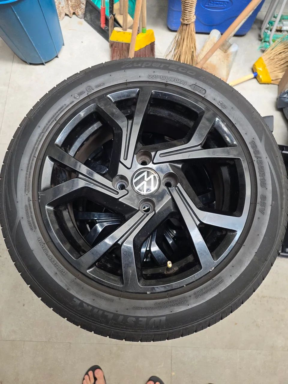Roda + Pneus