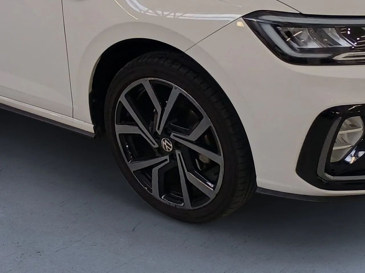 Volkswagen Virtus Exclusive 250TSI 1.4 Flex 16V Aut, foto 8 de 15