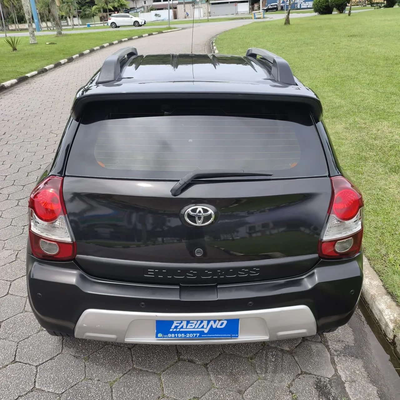 Toyota Etios CROSS 1.5 Flex 16V 5p Mec., foto 3 de 15