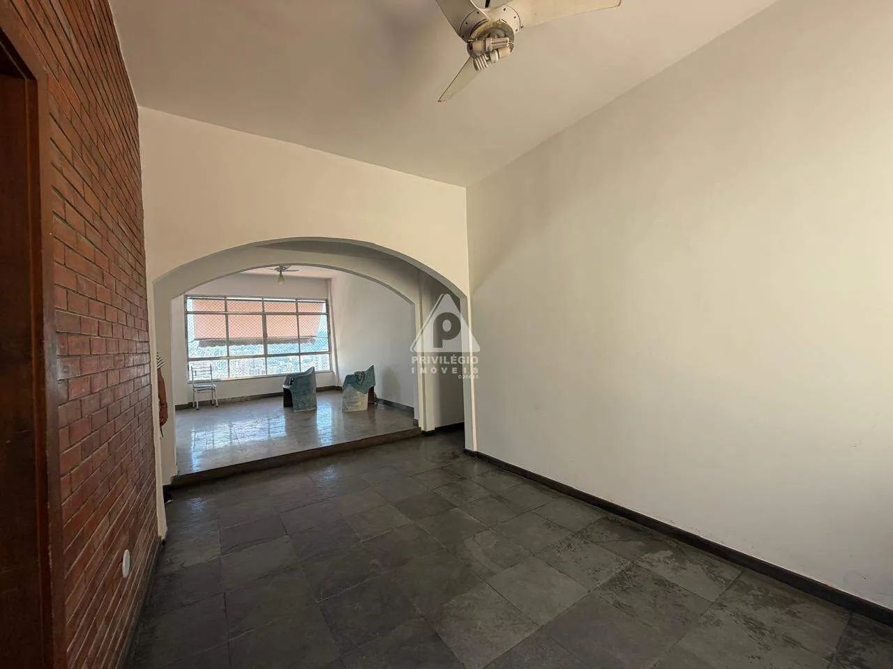 Exclusividade em Rua Fechada: 4 Quartos com Elevador Panorâmico e Lazer - Foto 5