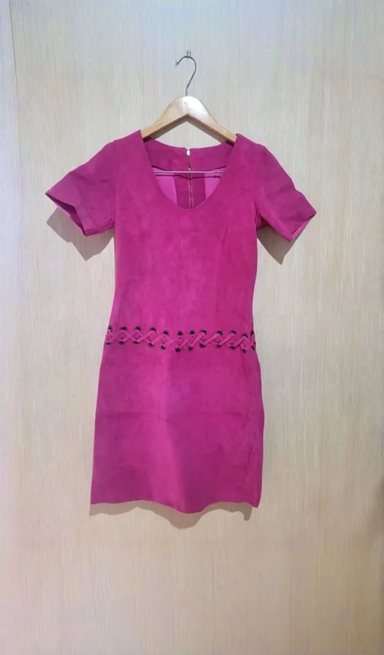 Vestido de couro legítimo,  veste 36, 38 no máximo.  - Foto 2