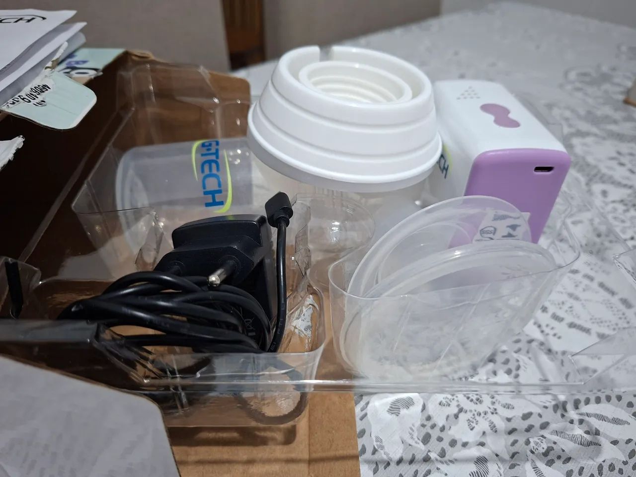 Vendo bomba de tirar leite automática Bivolt. - Foto 5