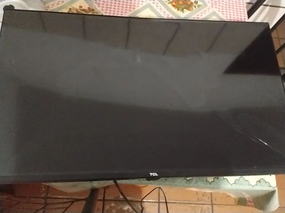 Tv TCL 32 polegadas smart para retirada de peças