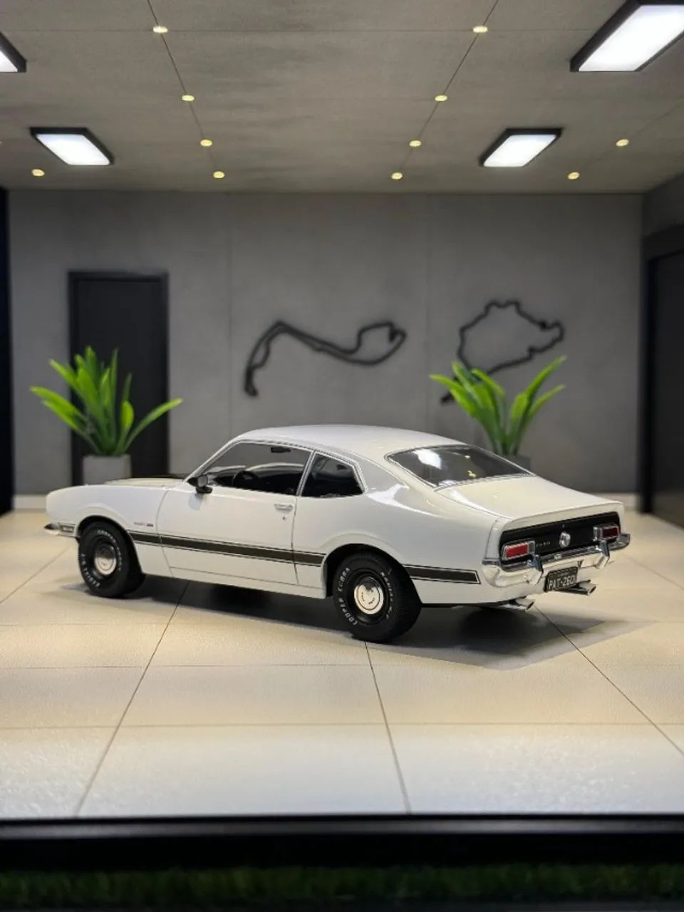 Miniatura Ford Maverick GT 1974 - 1/24 - Foto 4