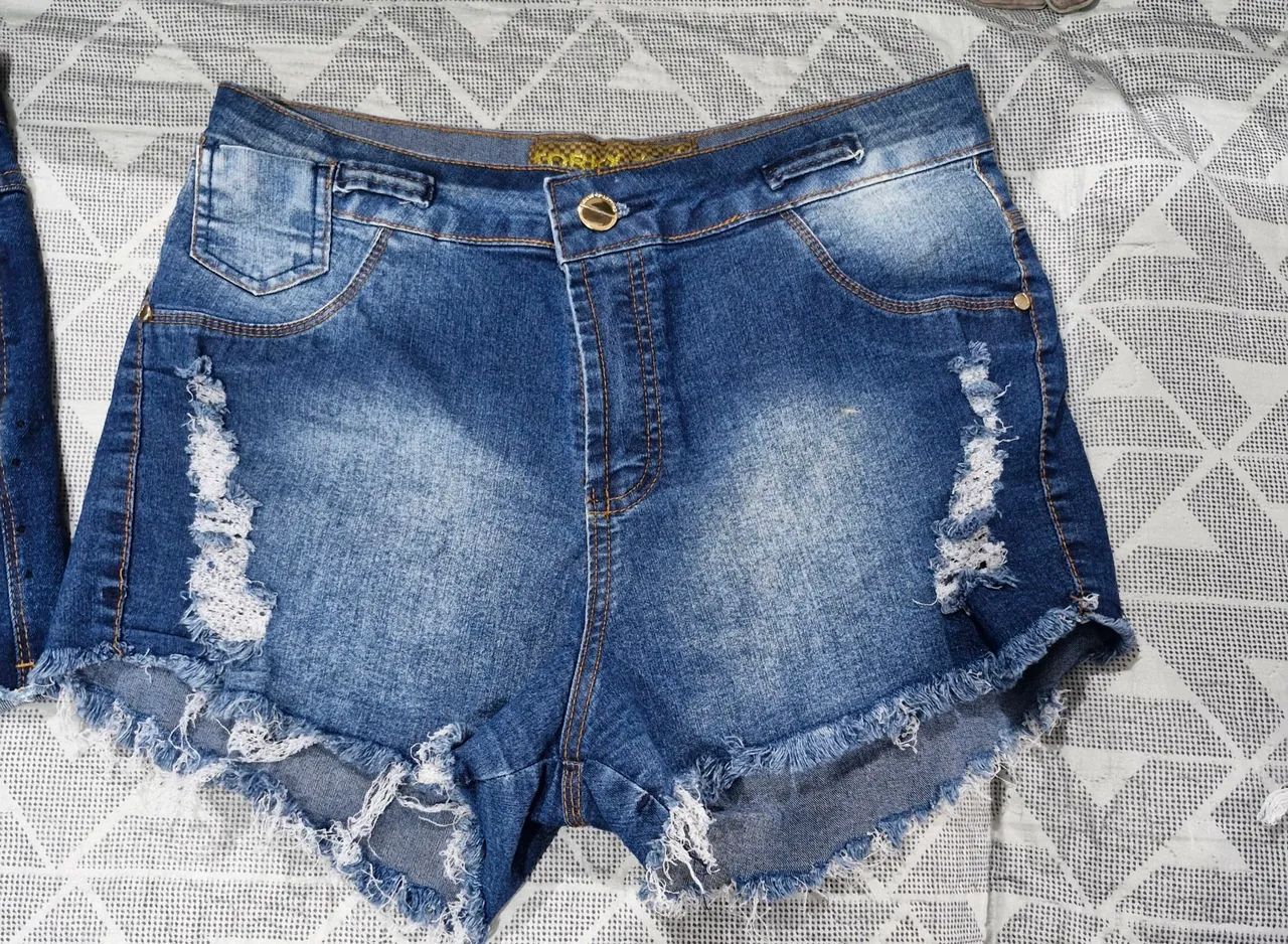 Lote 5 shorts feminino. Tam.44  - Foto 5