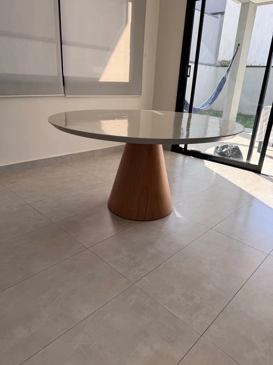 Mesa de jantar redonda 6 lugares