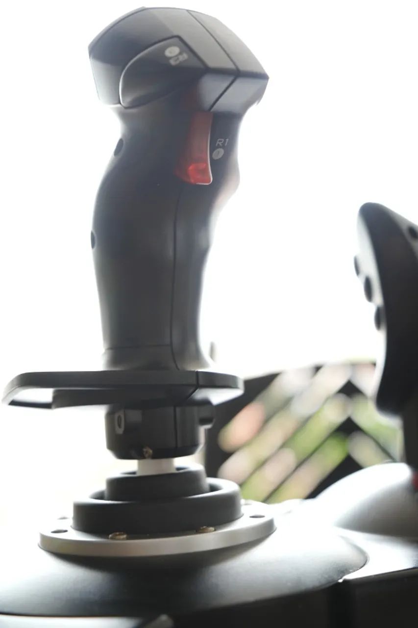 Thrustmaster T.Flight Hotas X - Foto 2