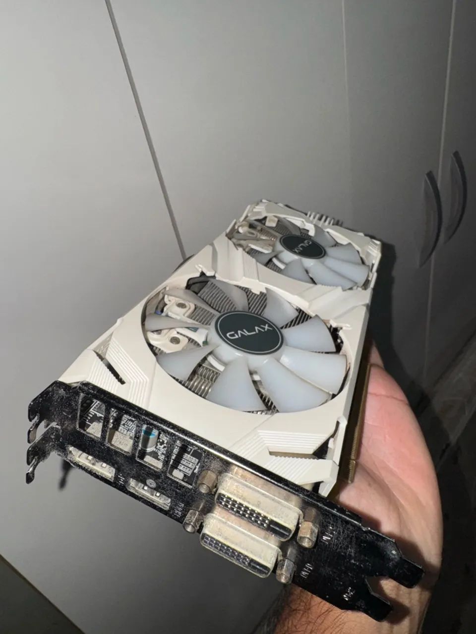 GTX 1660 TI - Foto 4
