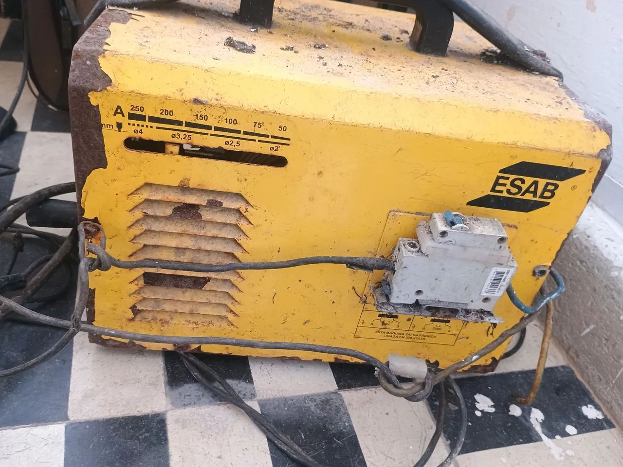 Vendo máquina de solda (usada)