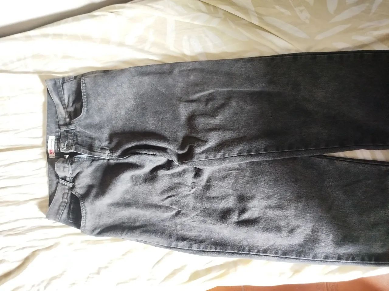 CALÇA BAGGY PRETA ESTONADA