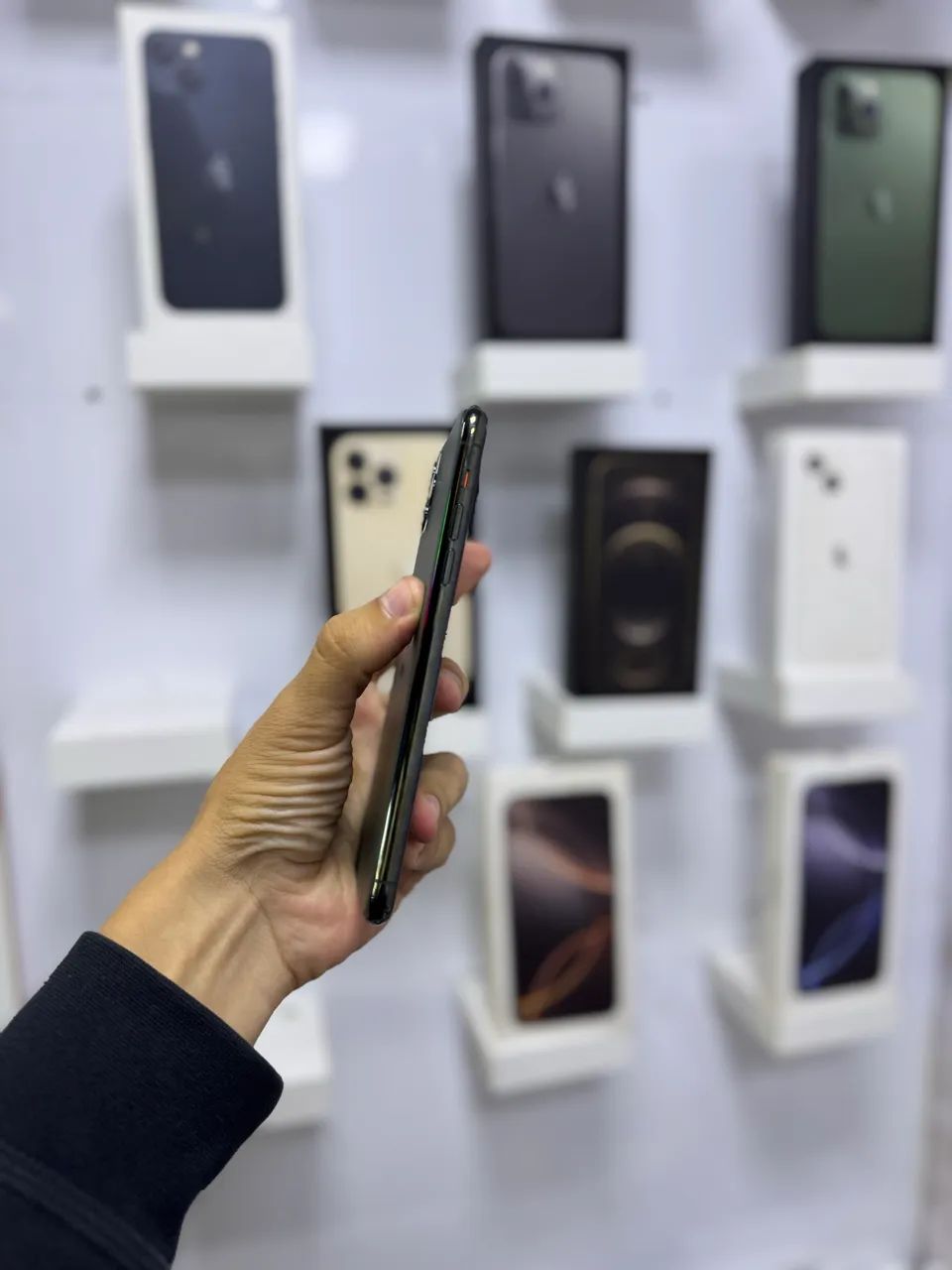 IPhone 11 Pro Max - 256GB ( TODO ORIGINAL!! )  - Foto 3