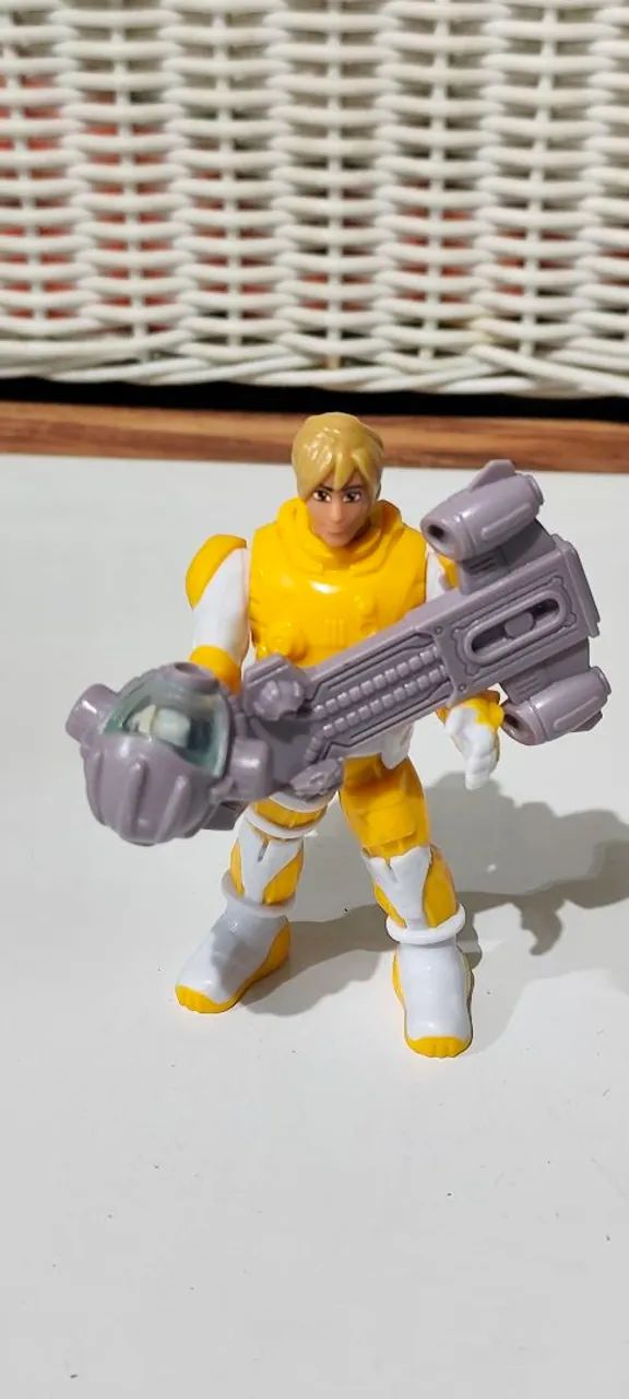 Boneco Kinder Ovo Maxi - Explorador Espacial - Foto 4