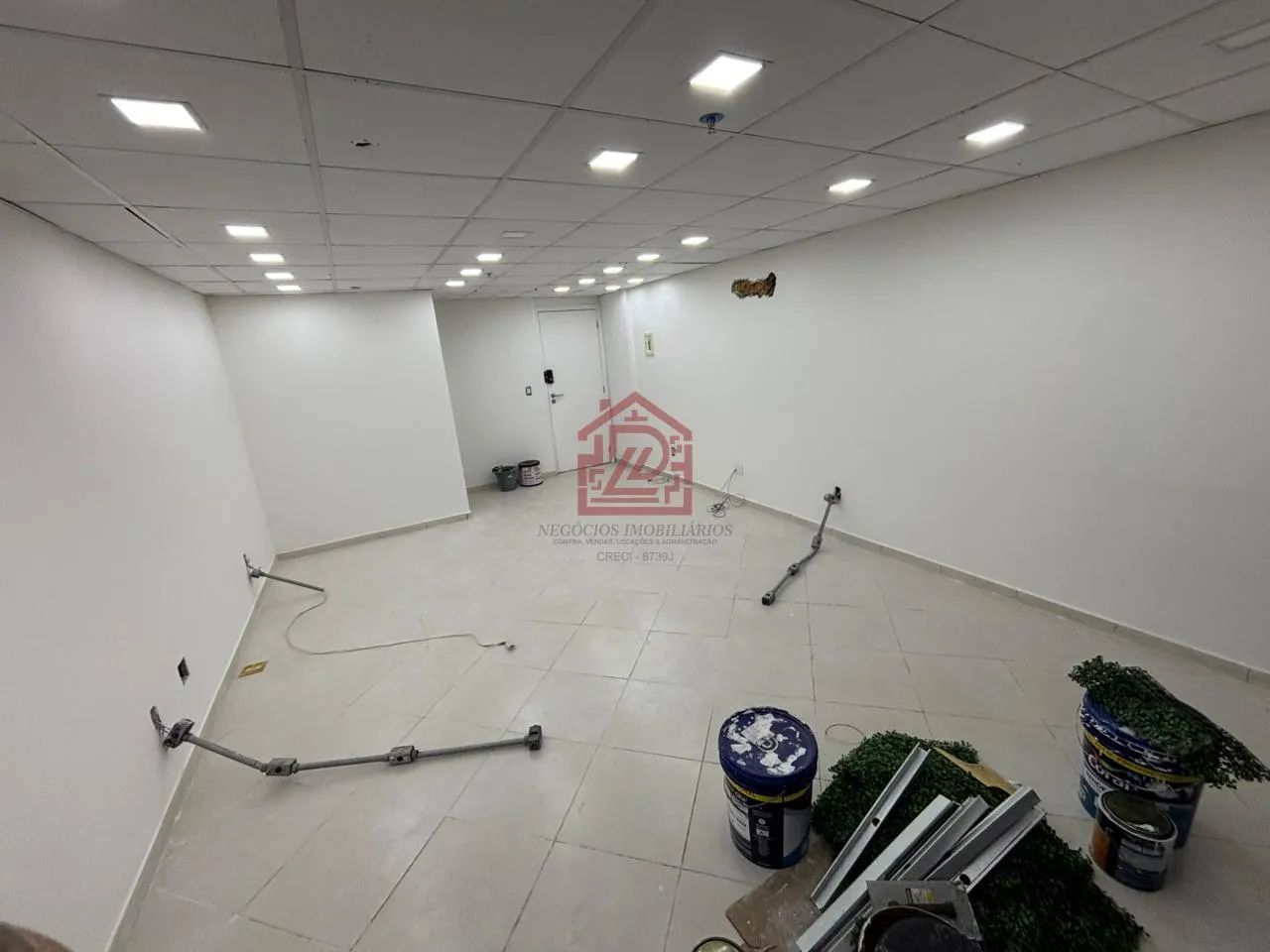 Sala Comercial à Venda e Aluguel em Imbetiba, Macaé  29m ² - Foto 4