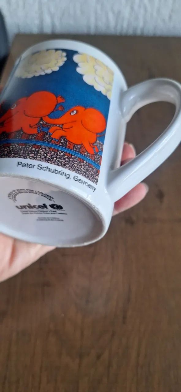Caneca colecionável Unicef. Anos 90. Peter Schubring, Germany - Foto 5