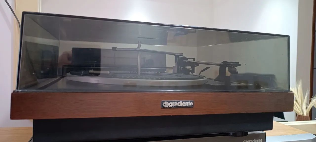 Toca Discos Garrard Gradiente 630S - Foto 5