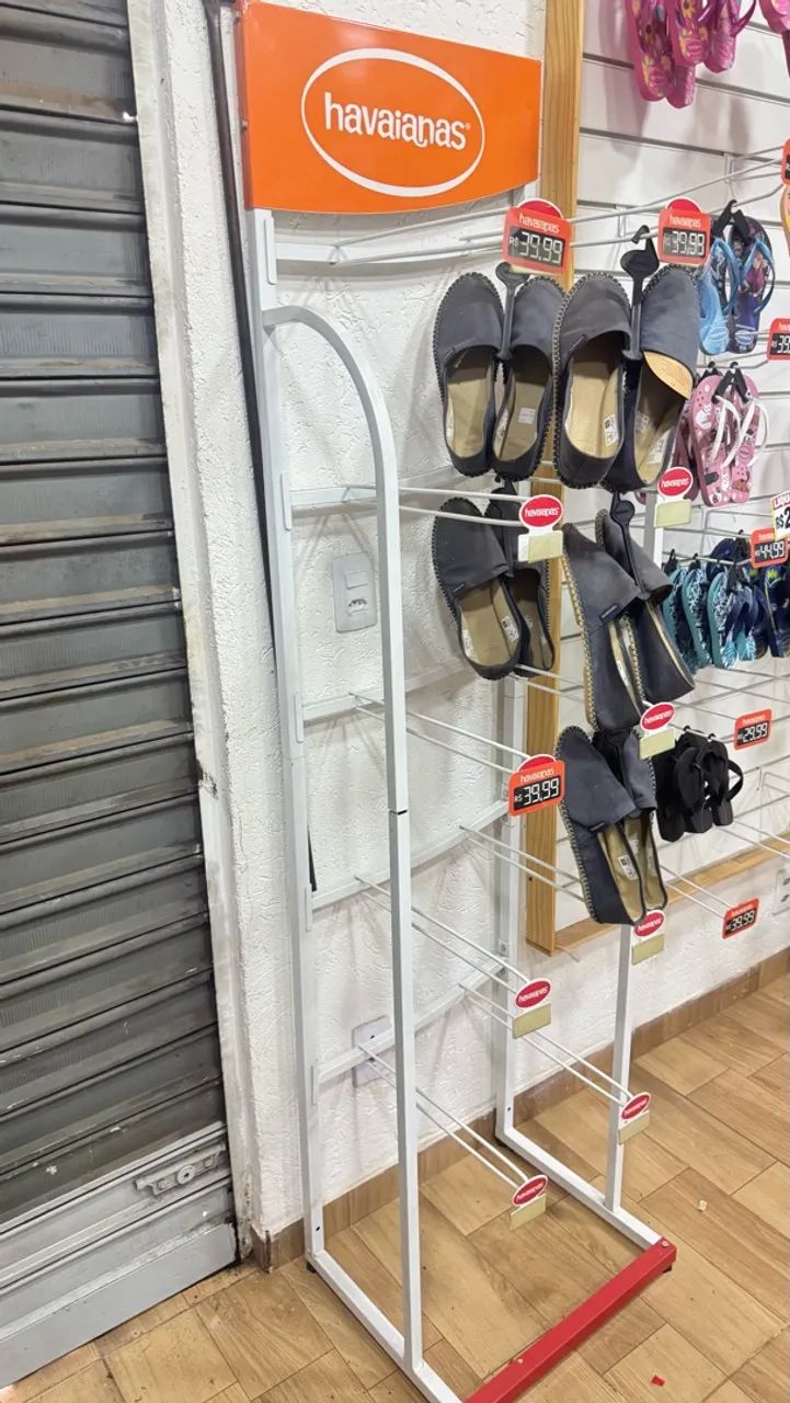 Expositor Havaianas 10 ganchos 