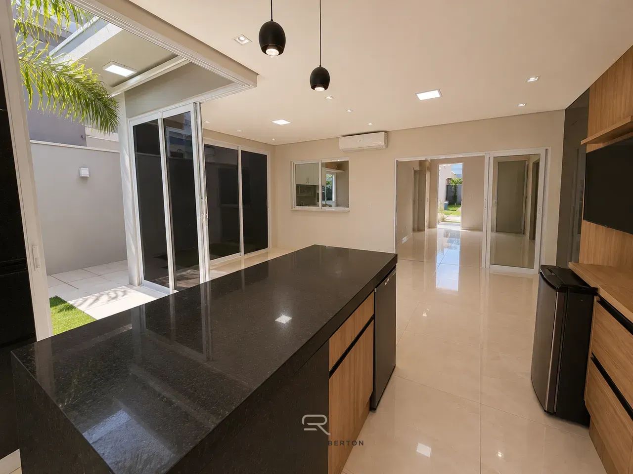 Casa Terrea Florais do Valle, Com planejados e climatizada. R$ 2.650.000 - Foto 3