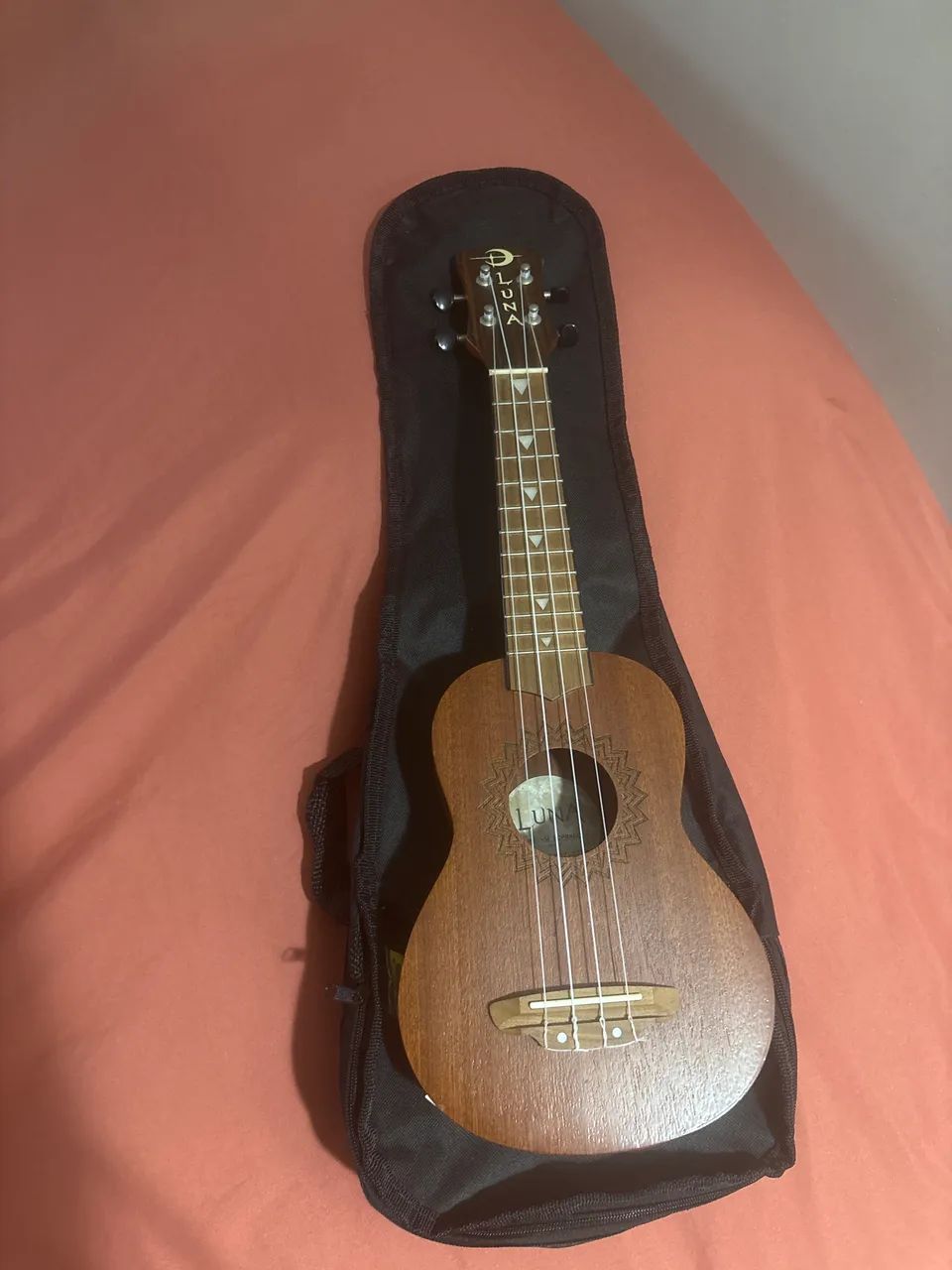 Ukulele Luna Violão Havaiano com Capa