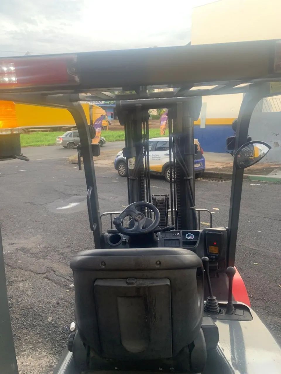 Empilhadeira GLP LINDE 2,5Ton Triplex (APENAS 1800HRS!!!) - Foto 5