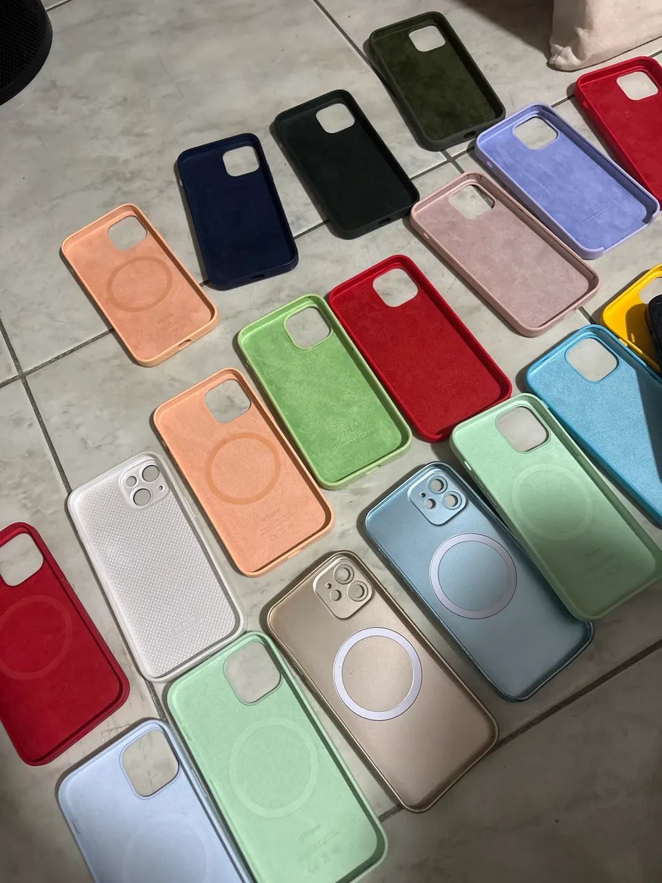 20 capinhas/protetores de iPhone celular  - Foto 5