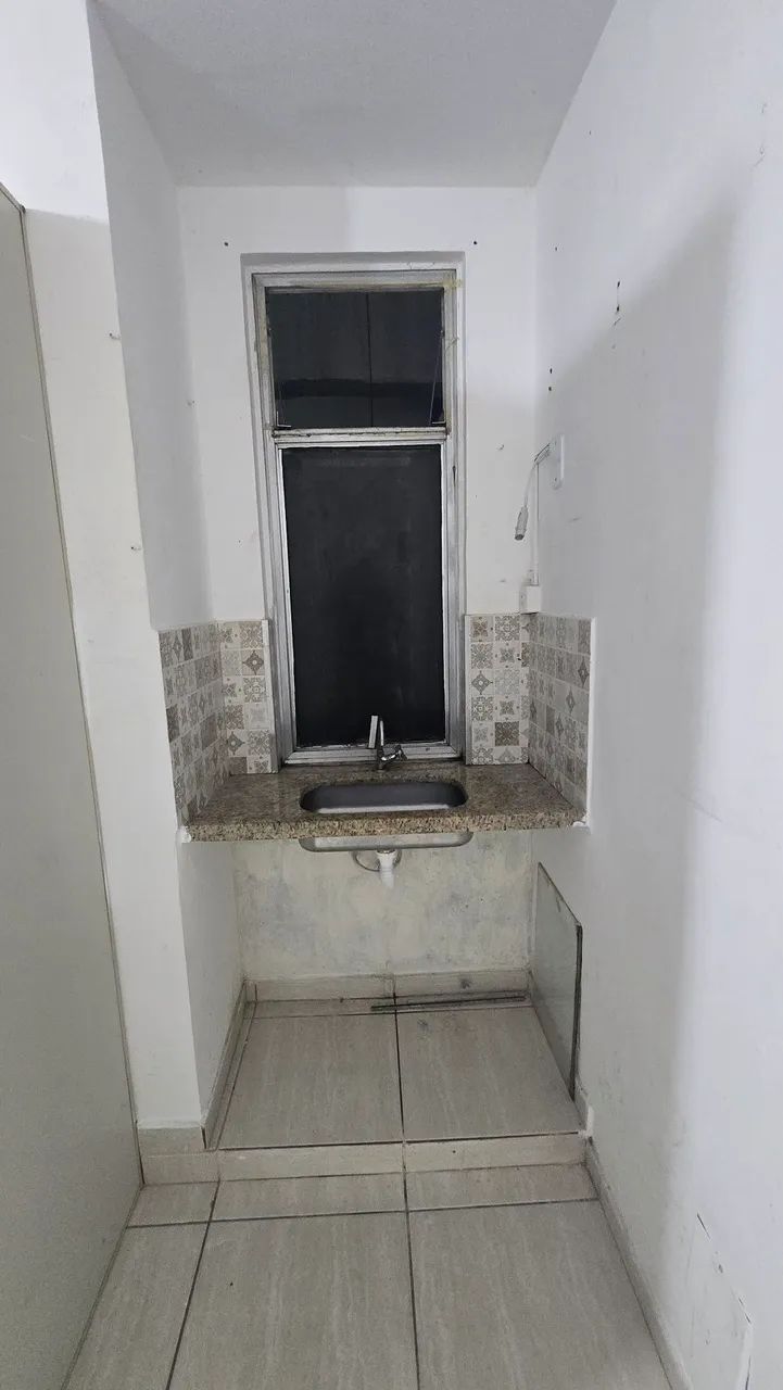 Aluguel de sala comercial no Ed. Garagem em Barra Mansa - Foto 5