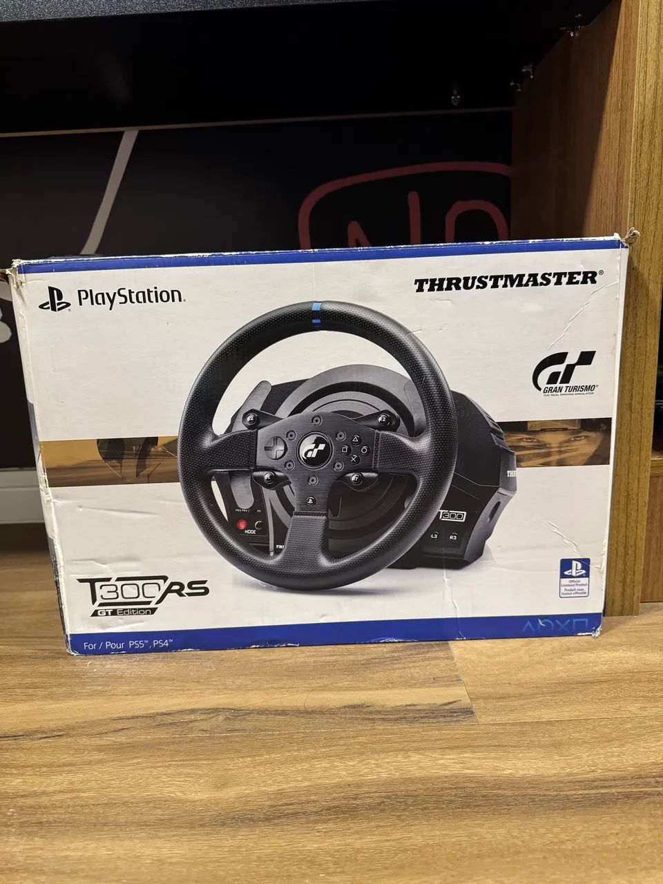Volante Trustmaster T300 RS - Foto 4