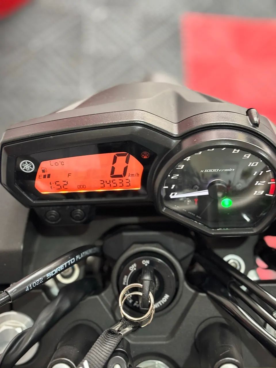 YAMAHA XJ6 N  - Foto 3