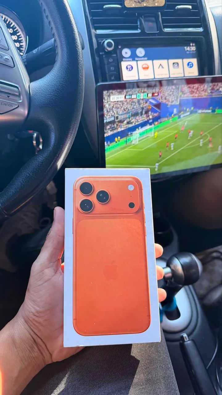 Vendo IPhone 17 pro Max na caixa com nota fiscal  - Foto 4