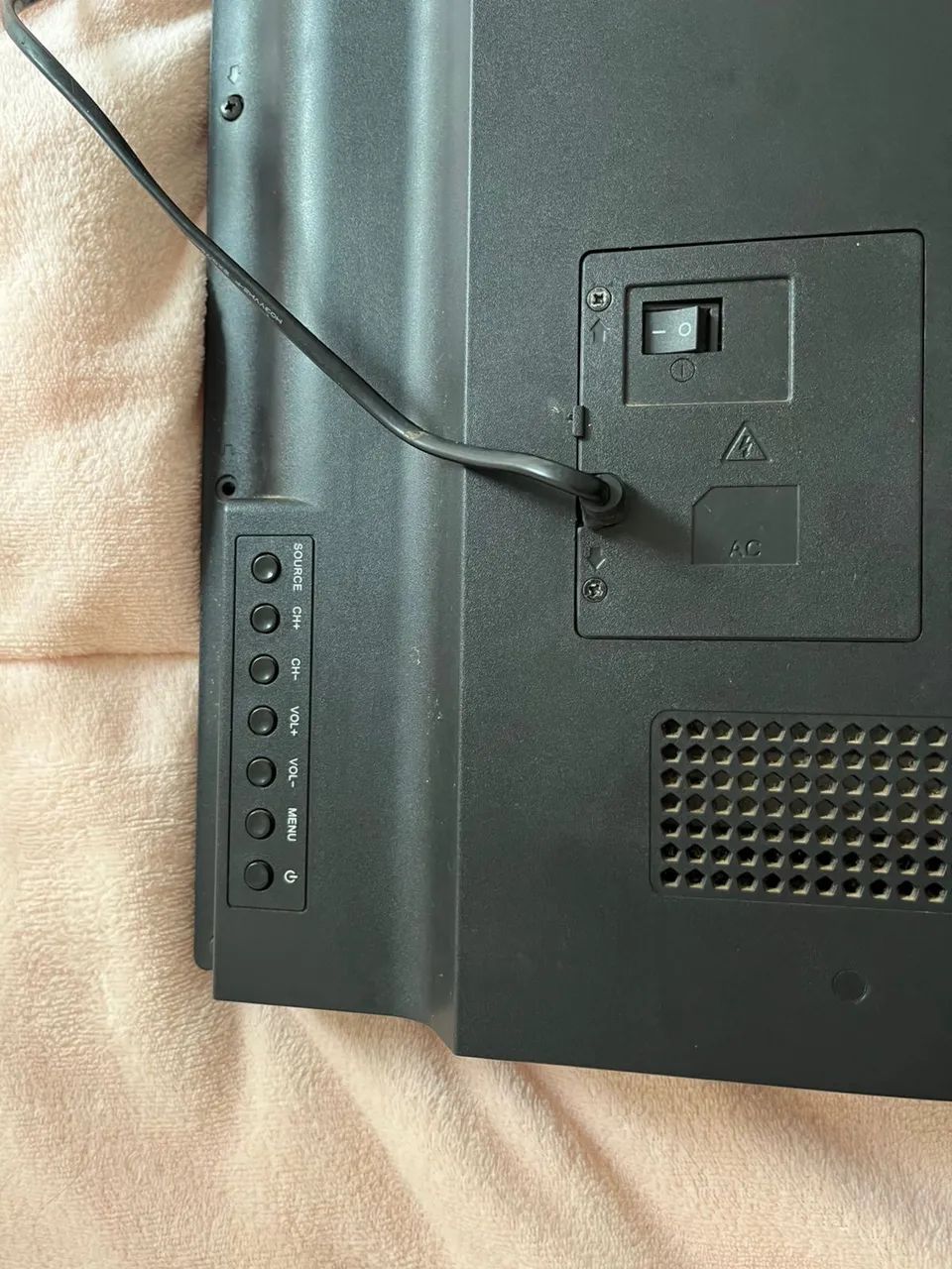 Tv AOC 42 polegadas com problema - Foto 4