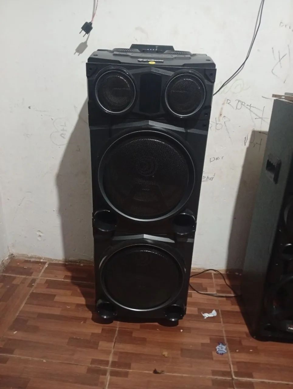 Vendo caixa de som