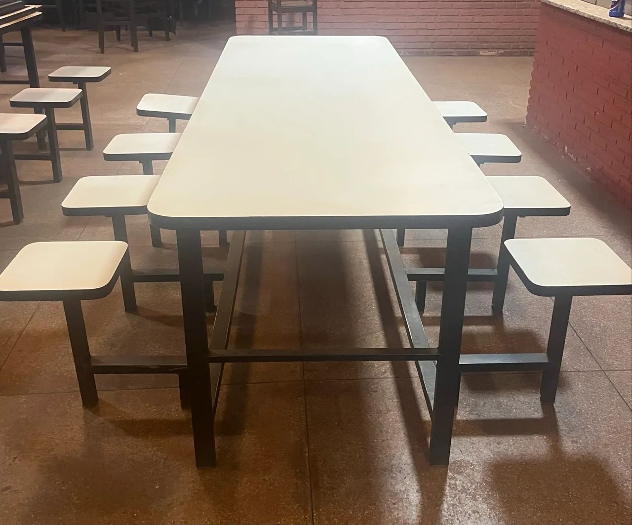 Mesa de Refeitório com 8 Bancos Integrados em MDF - Foto 3