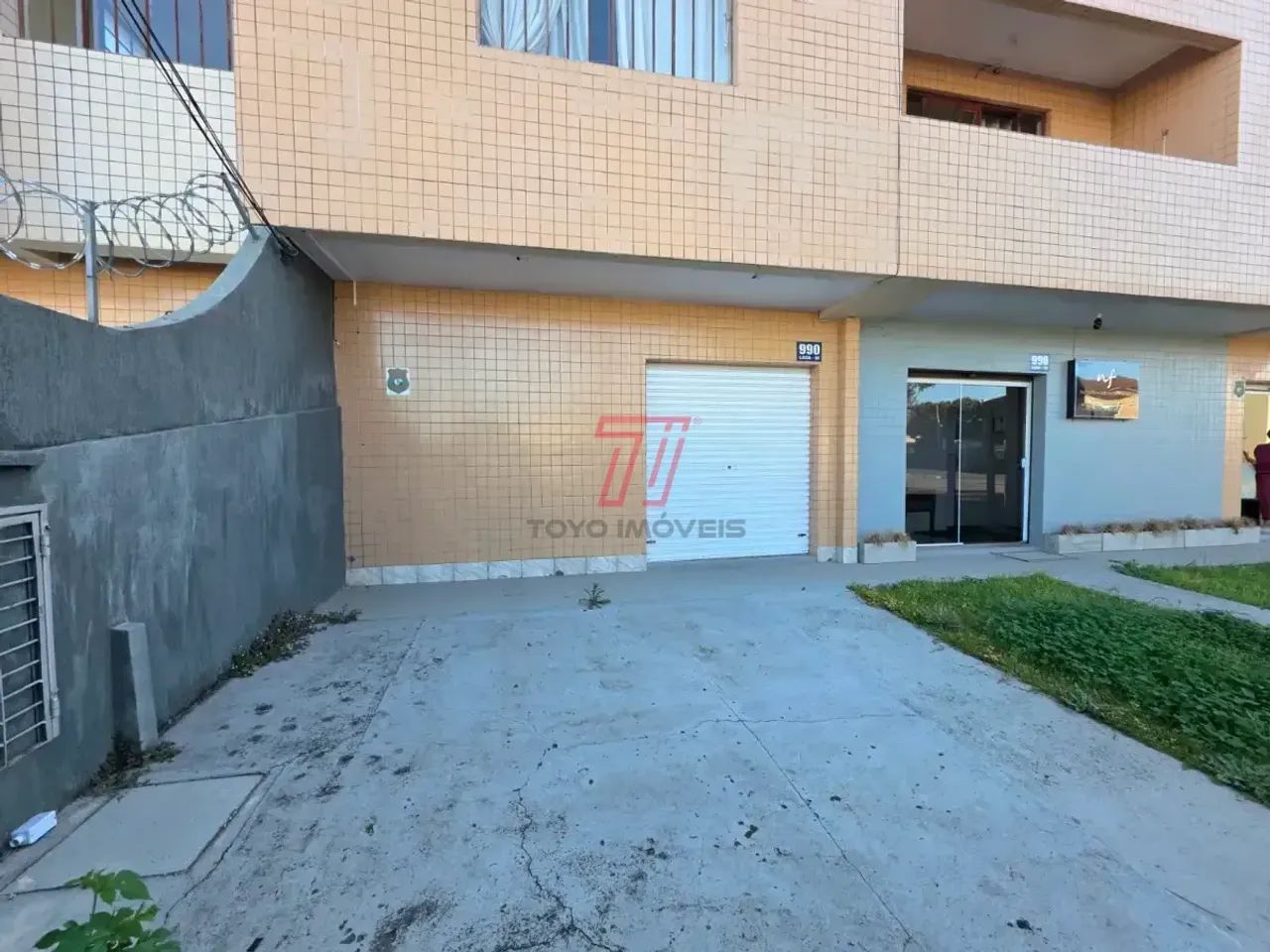 Loja para Locação no bairro Capão Raso com 29,89m²