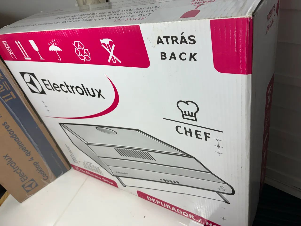 Depurador de ar Electrolux na caixa 