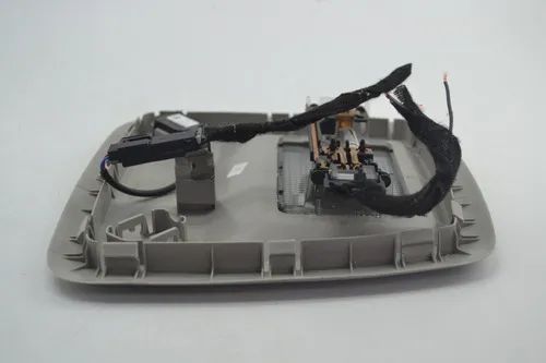 Luz Cortesia Interna Teto Chevrolet Spin 2019 Original