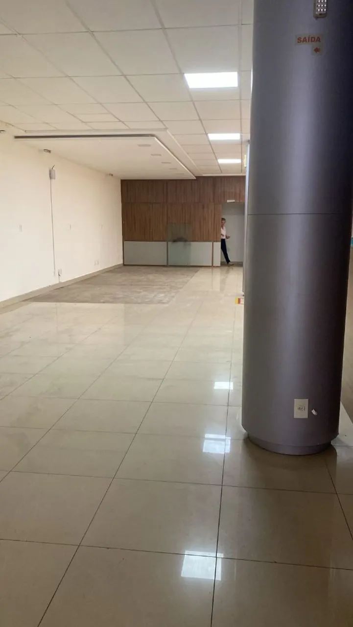 Lojão - Alugo Grande Espaço Comercial - G - Foto 5
