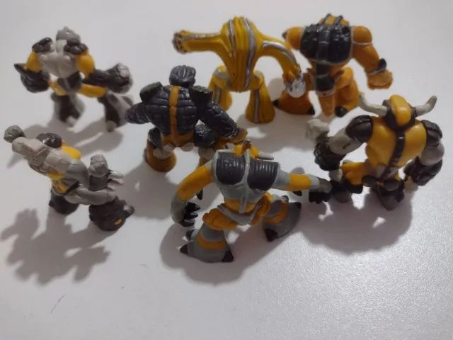 lote com sete gormiti povo da terra original giochi preziosi - Foto 5