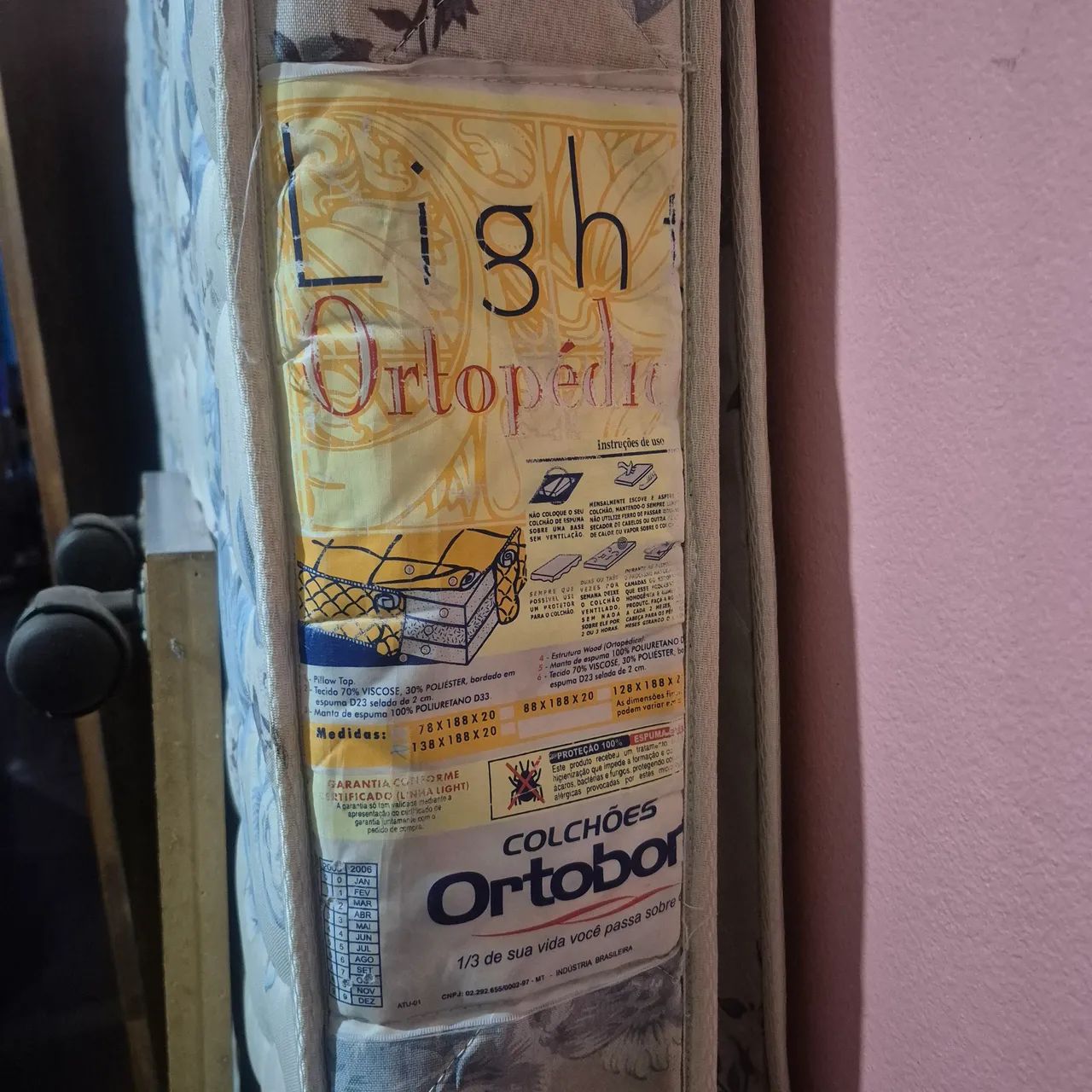 Vende-se colchão ortopédico 
