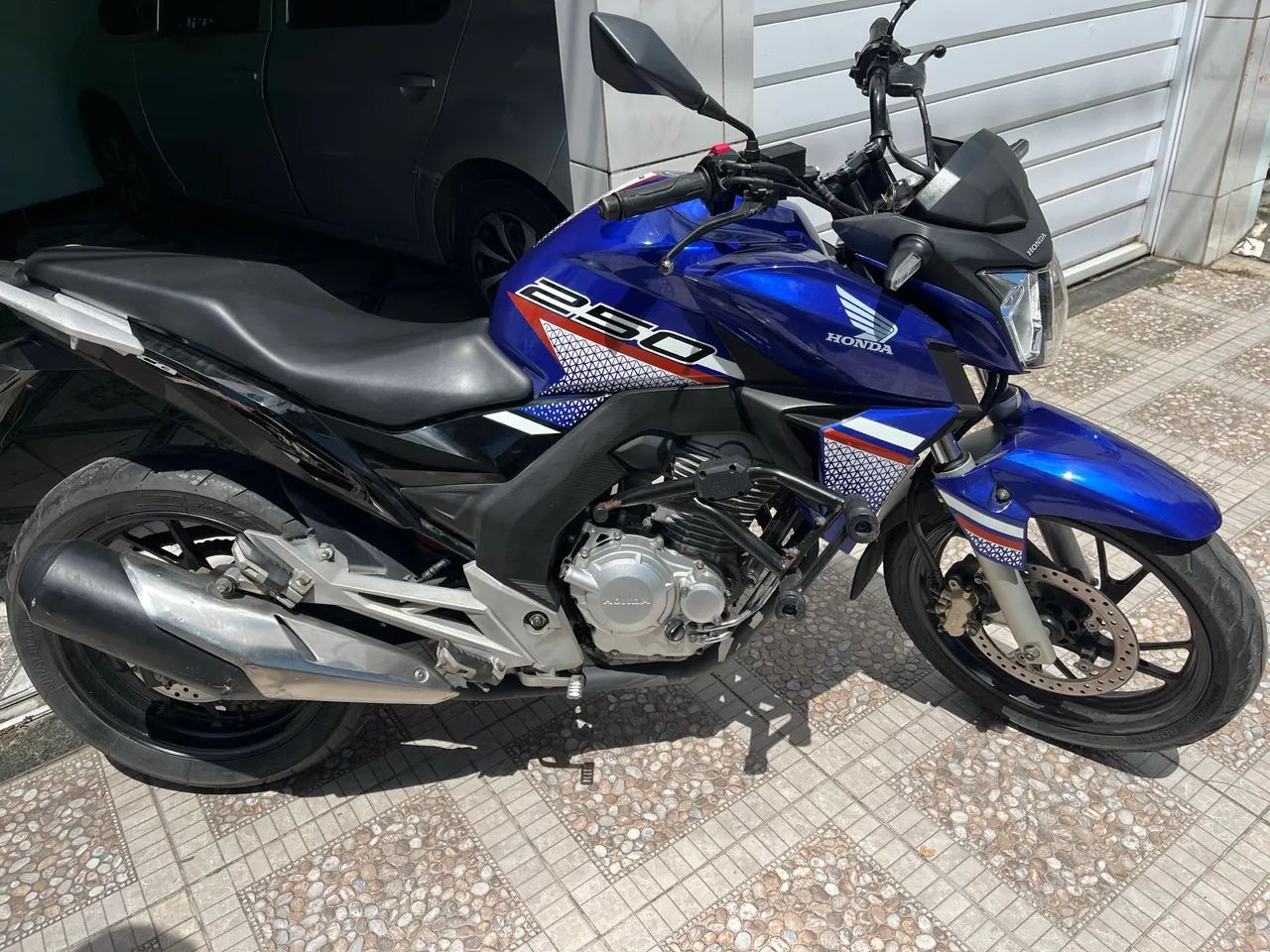 Cb 250 Twister 2022 - Foto 2