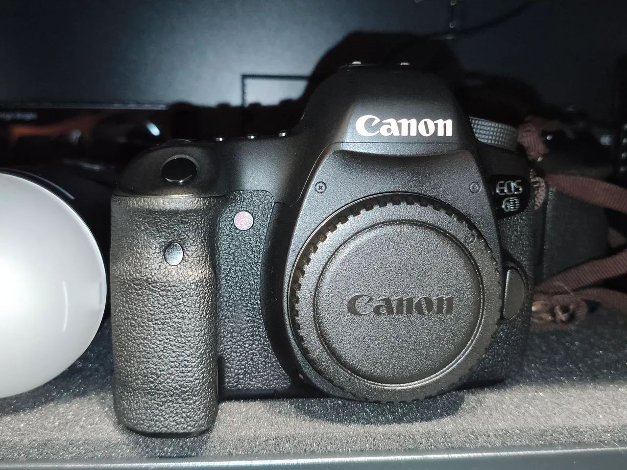 Canon EOS 6D 