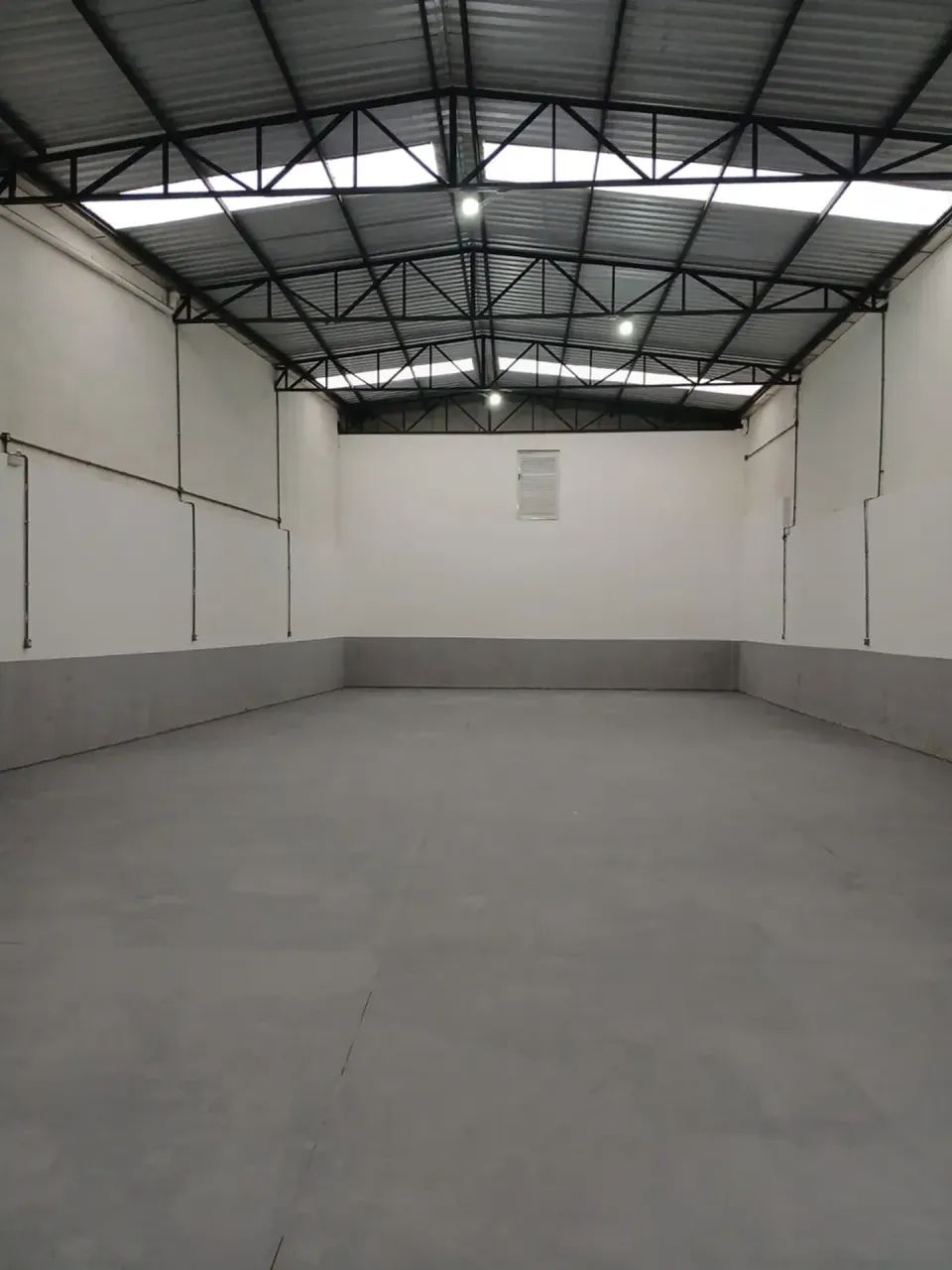 Galpão para Locação  260 m² - Foto 2