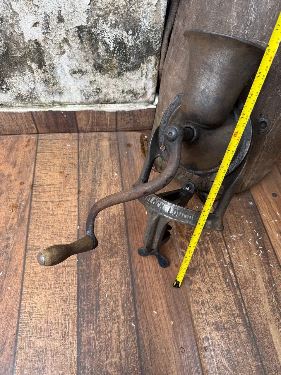 Moinho de café antigo ( so decoracao) não funciona  - Foto 5