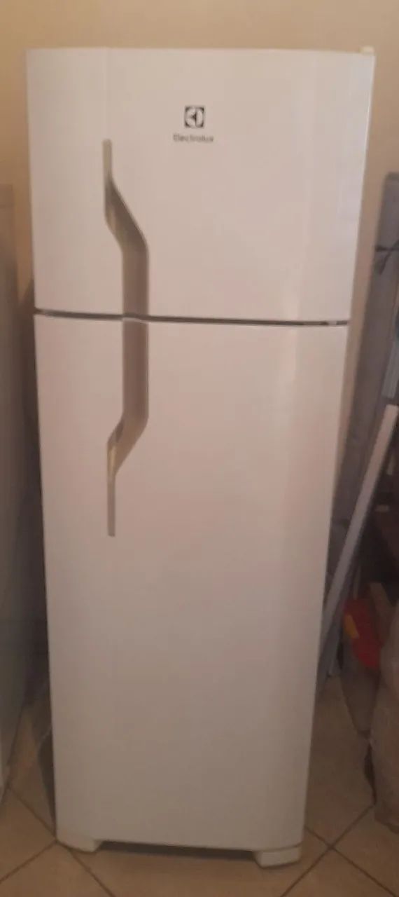 Geladeira duplex electrolux motor zero
