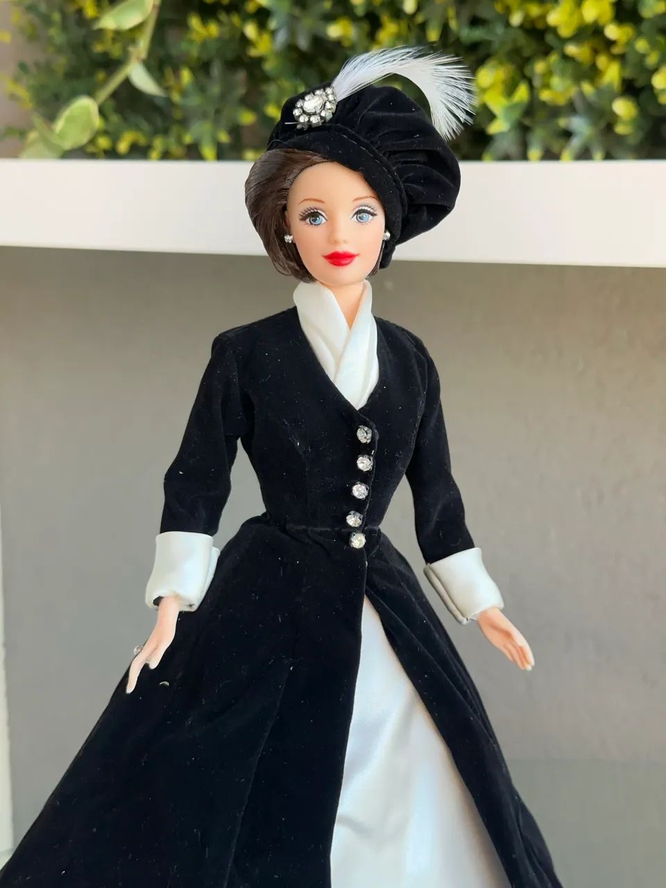 Boneca Barbie collector Romantic interlude Classique  - Foto 4