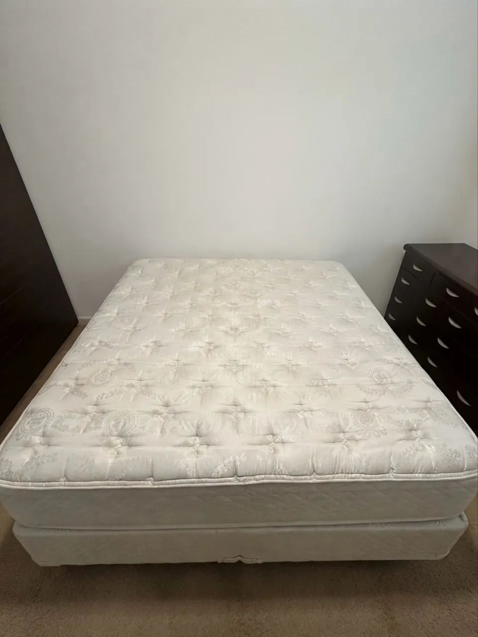 Cama King com Box Sealy seminova - Foto 2