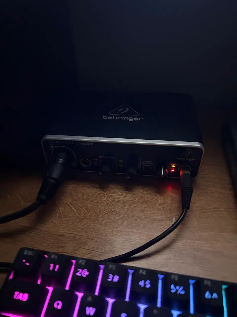 Interface de Áudio Behringer umc22