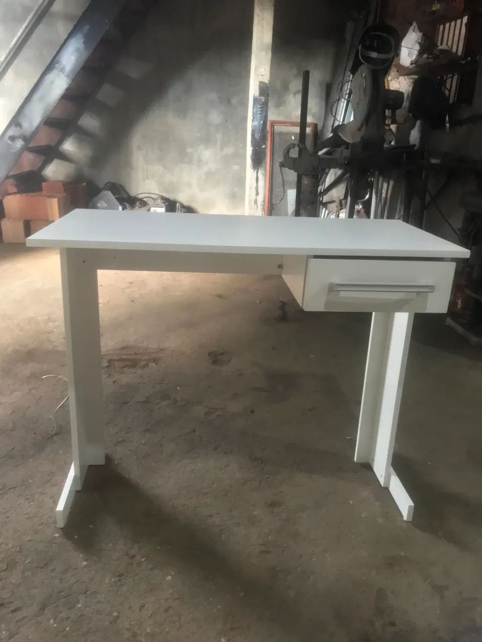 MESA MDF COM GAVETA 