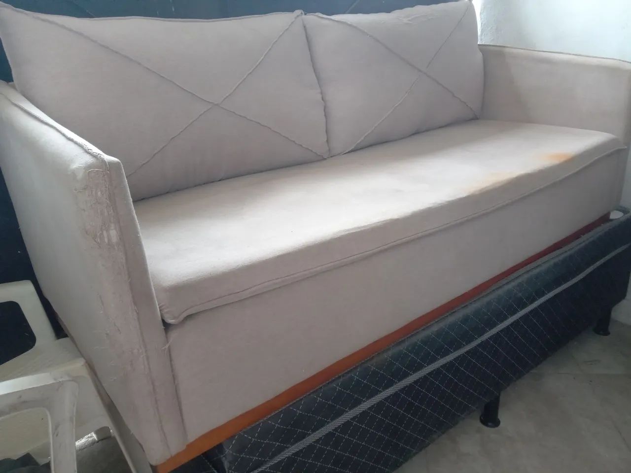 Sofá em linho 